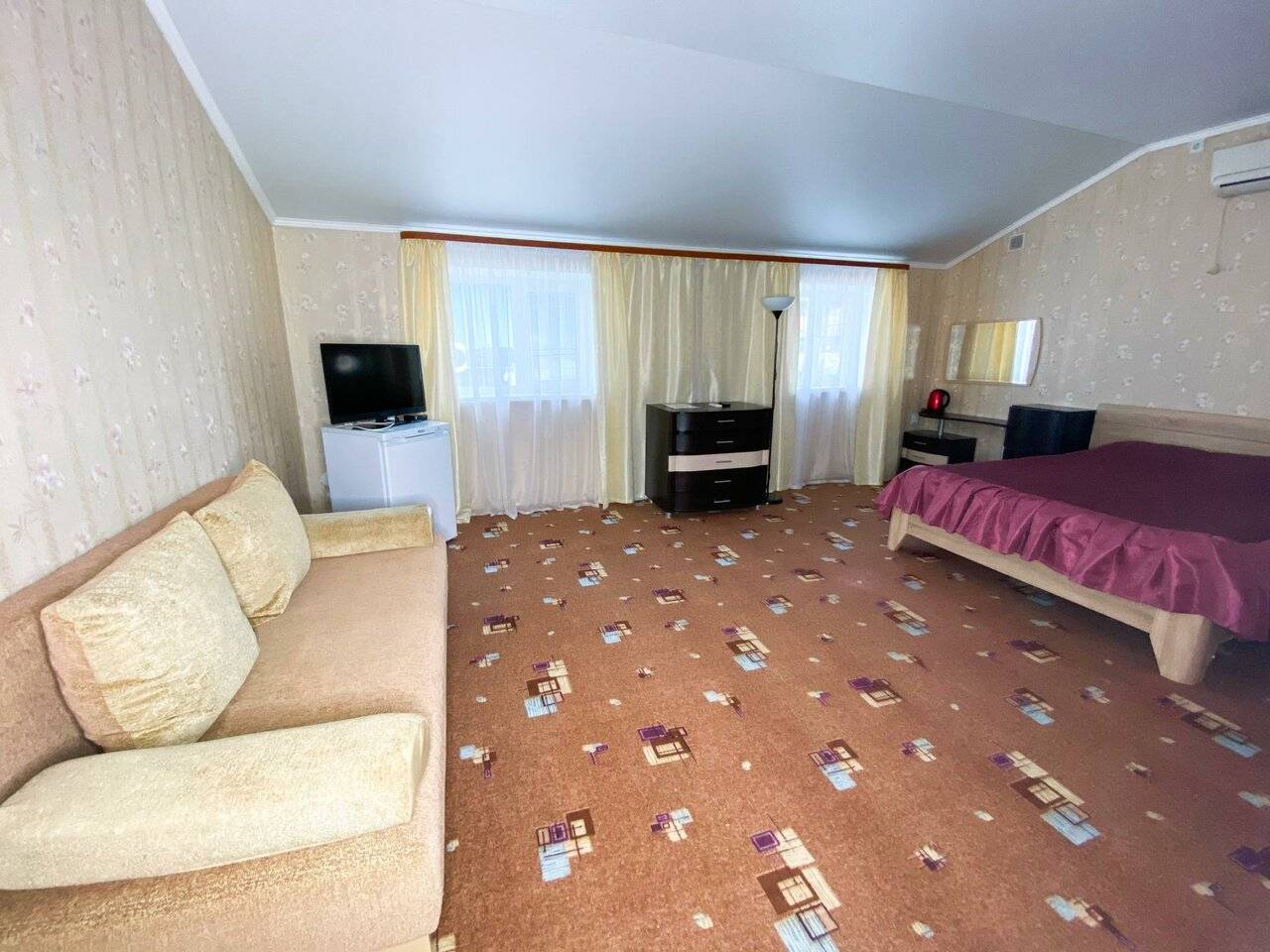 Фотографии номера Номер комфорт семейный в Гостевом доме АндриАнна Соль-Илецк