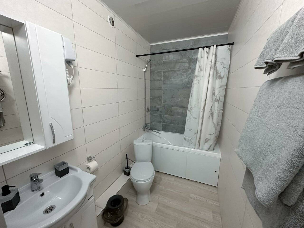 Фотографии номера 4-местный номер люкс в Гостевом доме АндриАнна Соль-Илецк