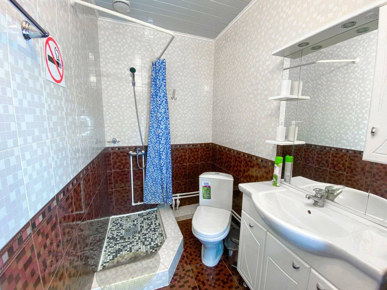 Фотографии номера Номер комфорт семейный в Гостевом доме АндриАнна Соль-Илецк