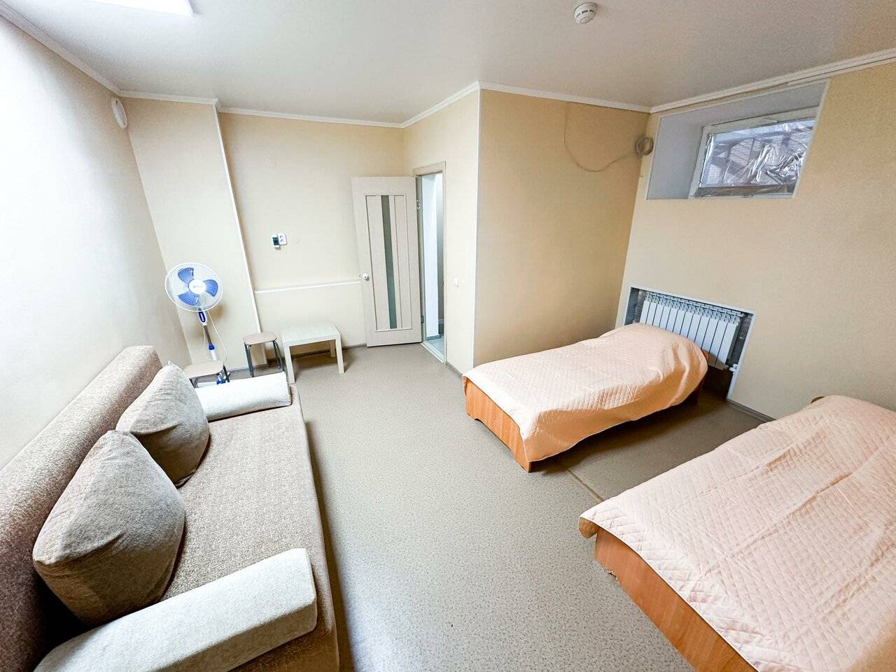 Фотографии номера 4-местный номер эконом стандарт в Гостевом доме АндриАнна Соль-Илецк